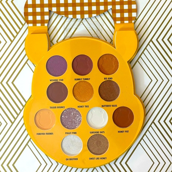 DISNEY WINNIE THE POOH EYESHADOW PALETTE - Picture 7 of 13